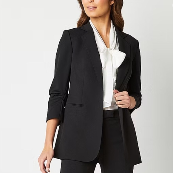 Evan PIcone Black Label fitted two button black blazer. Size 8 - Picture 1 of 14